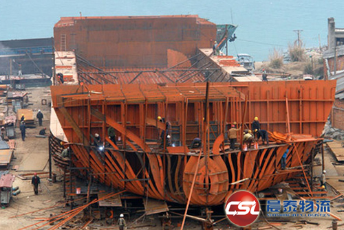 Orders surge for Chinese shipyards